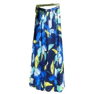 Roz & Ali Womens Maxi Floral Skirt Size XS Blue Flowy Vacation Colorful Cool